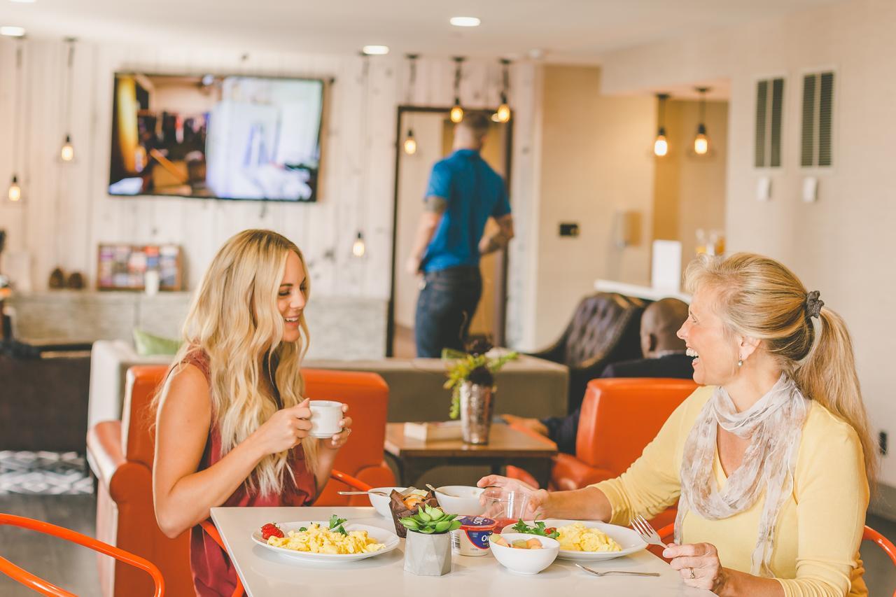 Whitney Peak Hotel Reno, Tapestry Collection By Hilton Luaran gambar