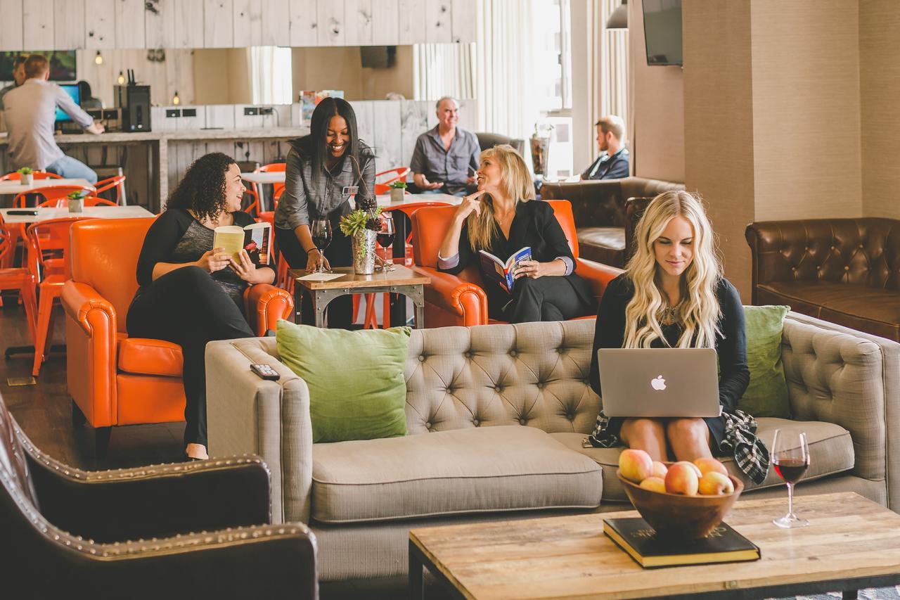 Whitney Peak Hotel Reno, Tapestry Collection By Hilton Luaran gambar